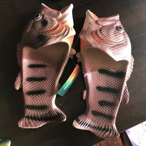 NWT Fashion Funny Fish Shoes Size 6.5 Women’s